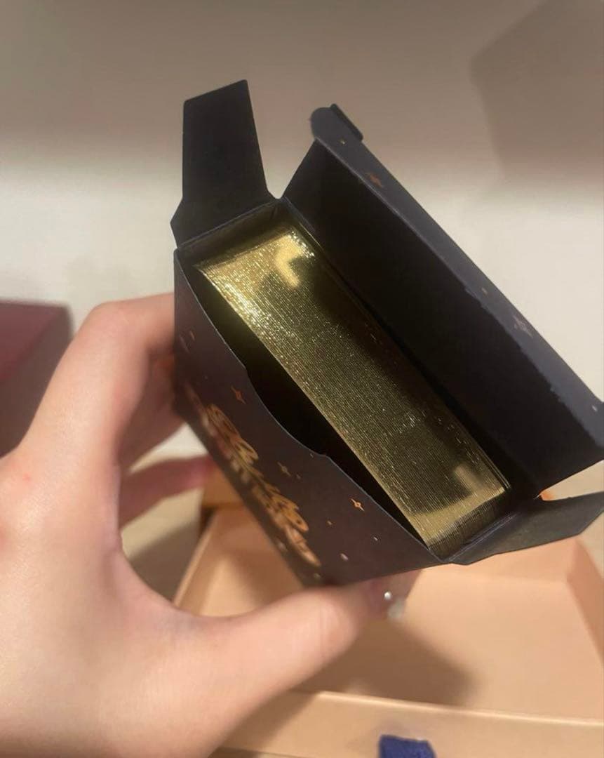 ルイ・ヴィトントランプ新品未開封