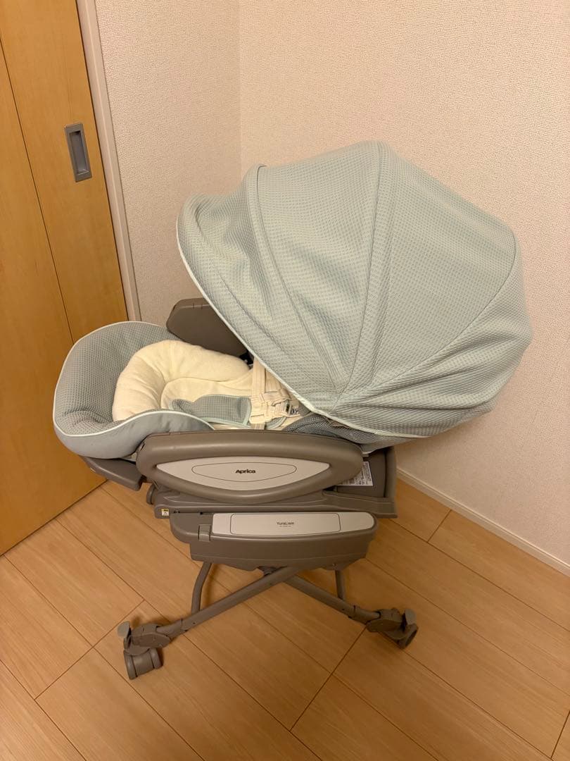 【美品】Aprica　ユラリズム　オートプレミアム