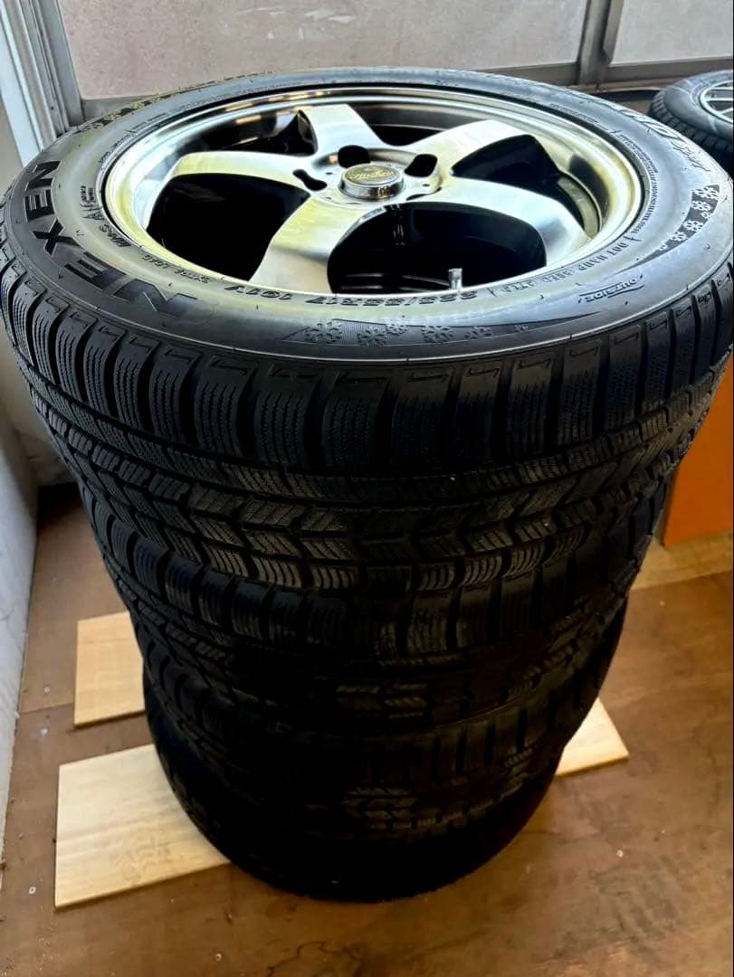 225/55R17インチ⭕️ スタッドレスタイヤ ホイール付き４本セット