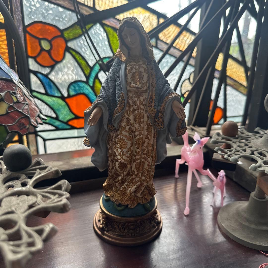 瞬間的お値下げ❣️聖母マリア像 樹脂製