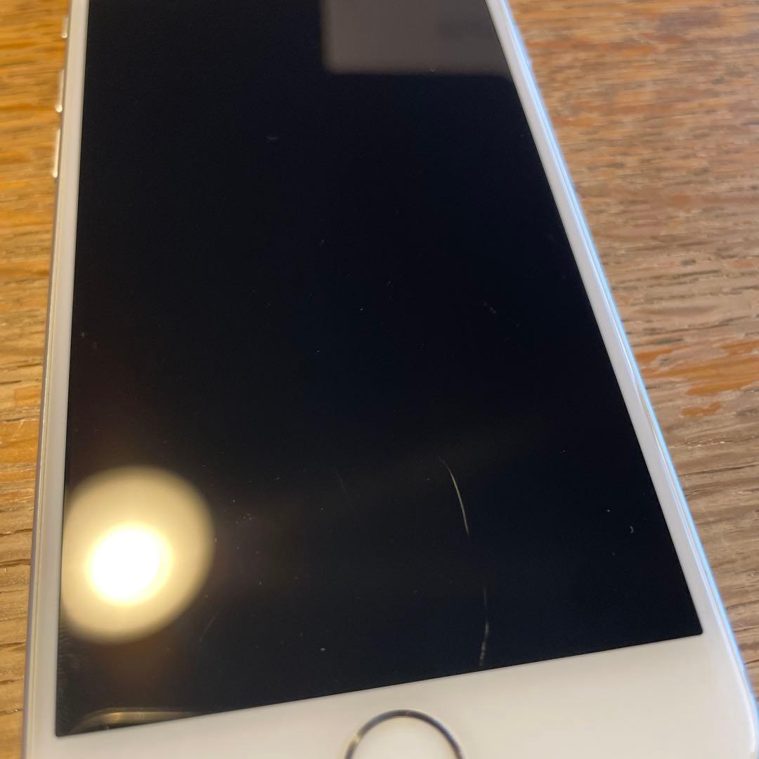 SIMフリー　iPhone 8 本体　シルバー　64GB 箱あり