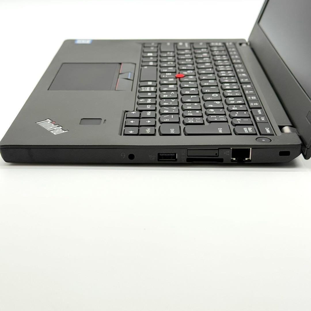 ノートパソコン 7世代 レノボCORE i7メモリ4GB ストレージ無し