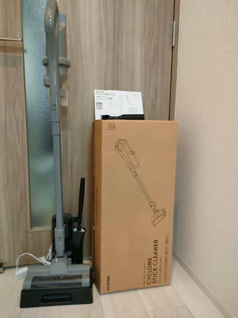 ◇送料込！2024年製 充電式サイクロンスティッククリーナー　アイリスオーヤマ