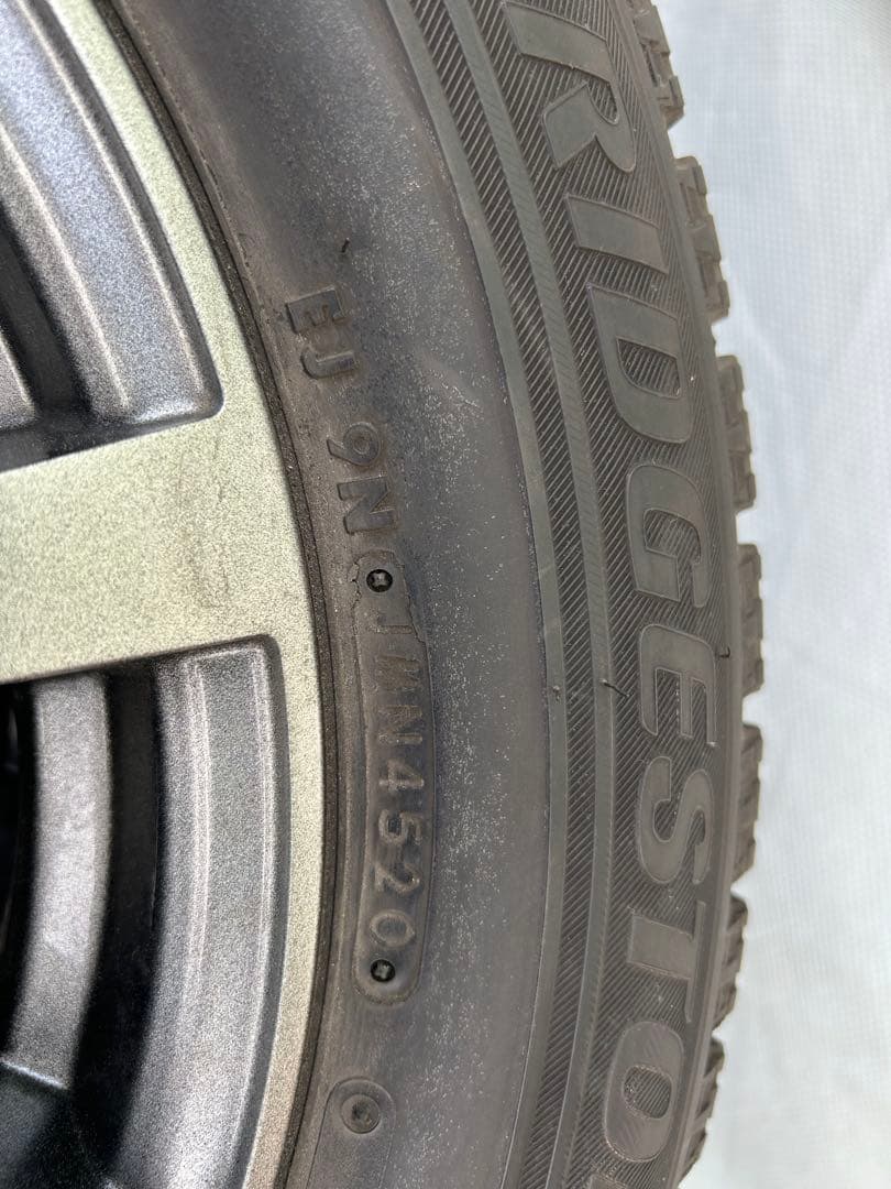 195/65R15 スタッドレスタイヤ ブリザックVRX エクシーダー 5穴