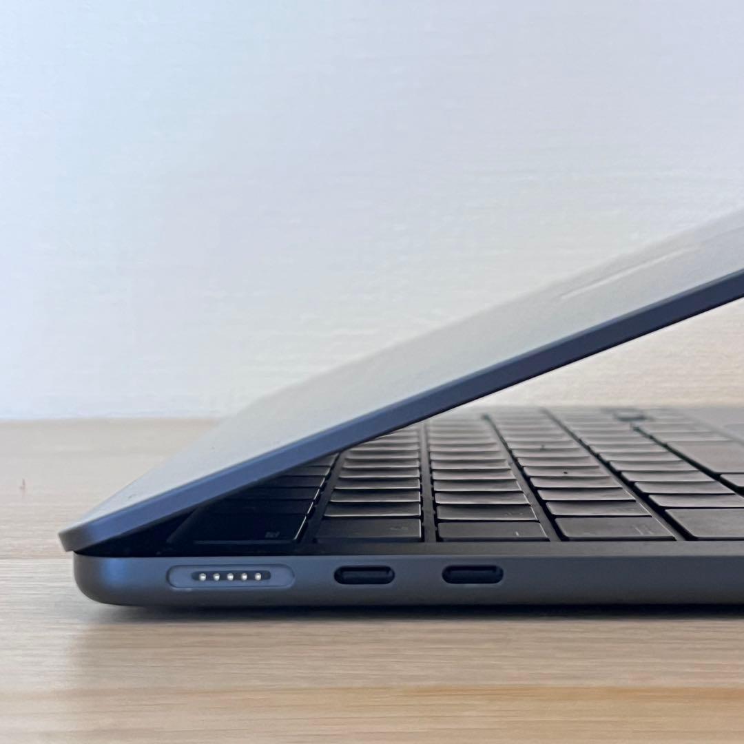 【美品】MacBookAir M4 13インチ 16GB 256GBミッドナイト