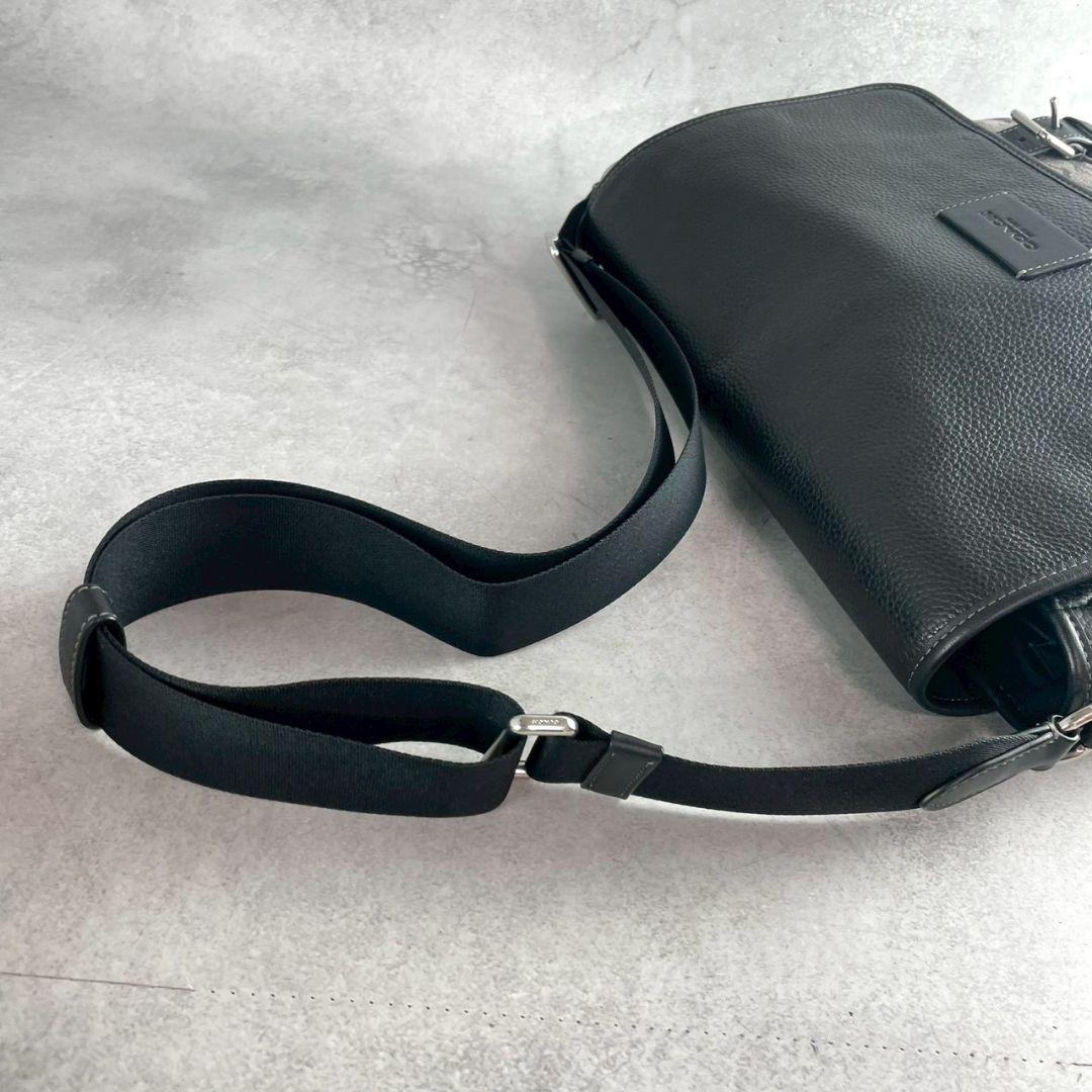 レア 極美品 コーチ スプリント メッセンジャーバッグ A4 レザー ロゴ 黒