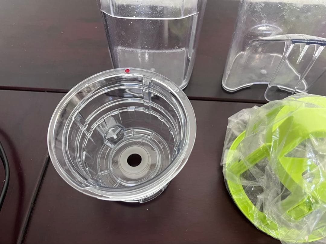 クビンス　Kuvings ジューサー