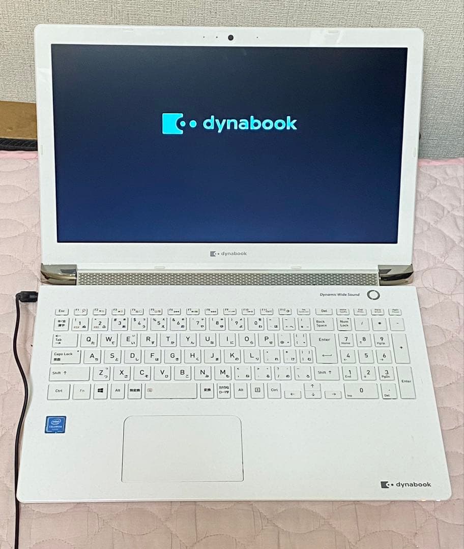 東芝　Dynabook P3-T4LH-BW ノートパソコン　P3T4LHBW