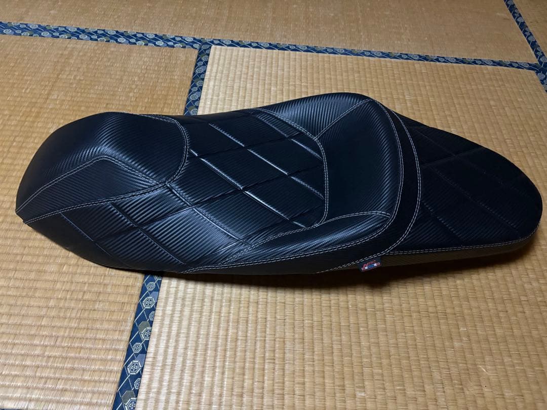 pcx125 jk05ノイワットダンシート 21年式