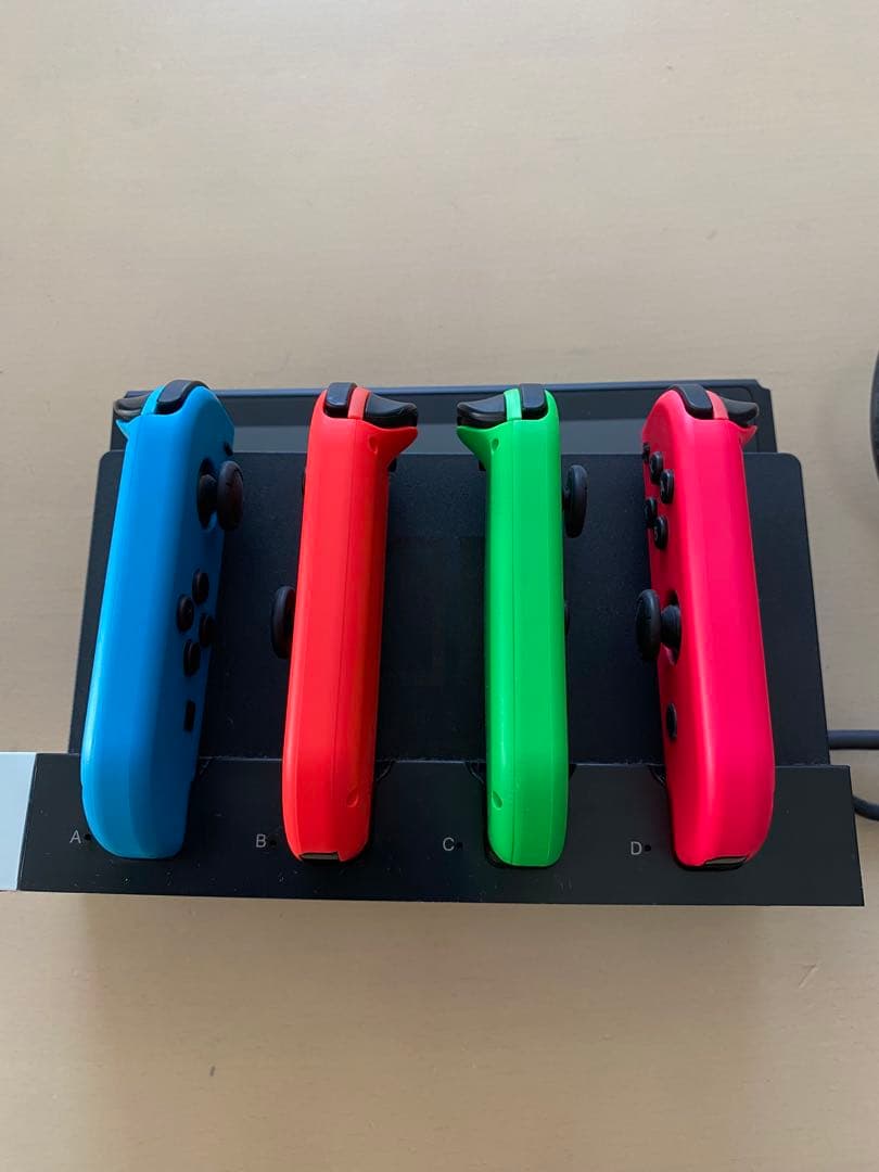 Nintendo switch本体 (付属品全て完備、初期化済)その他もろもろ