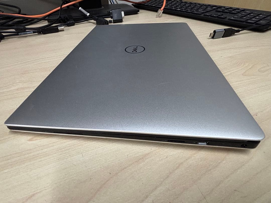 Dell XPS 13(9380)　i5-8265U Windows11