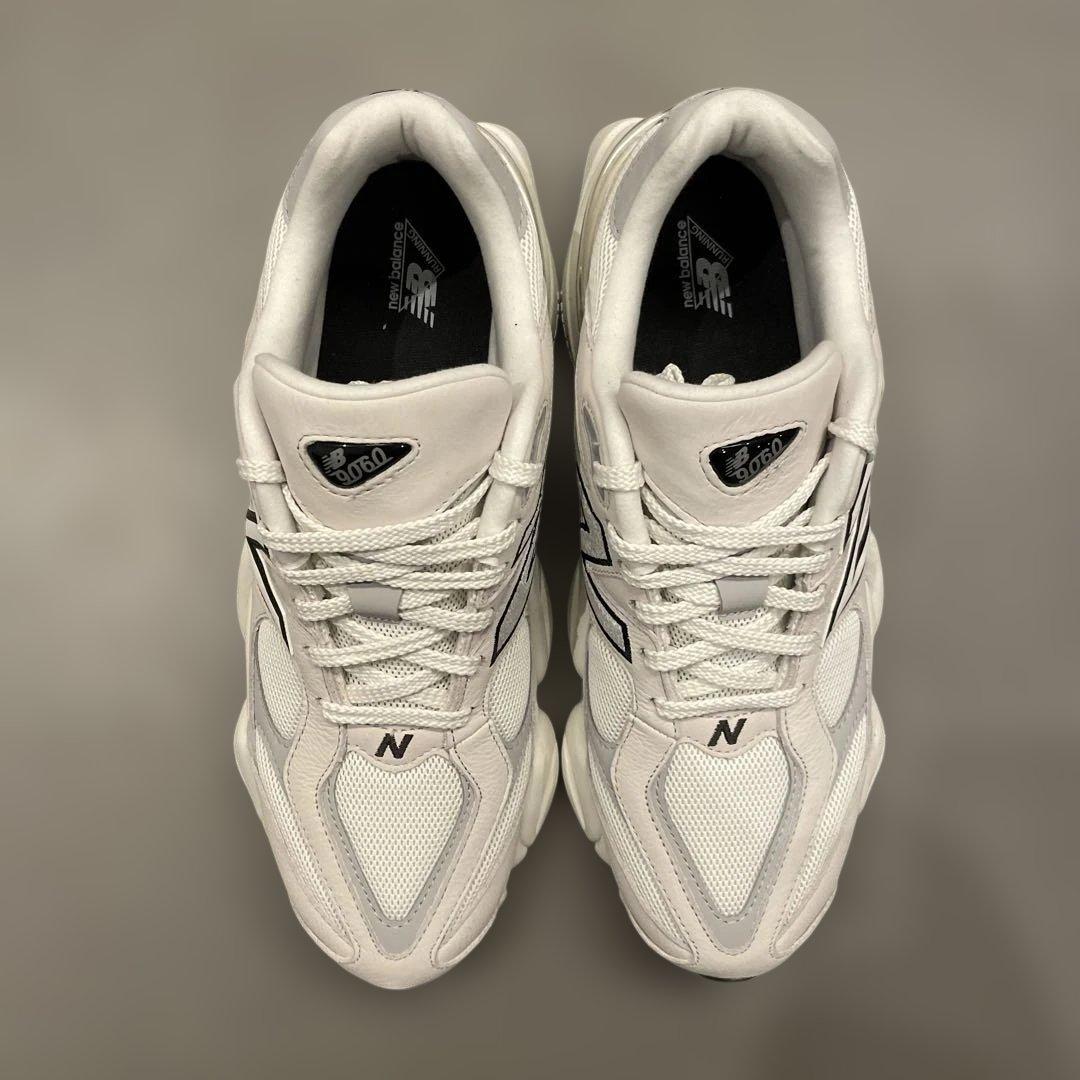 【新品未使用】NEW BALANCE 9060 US12