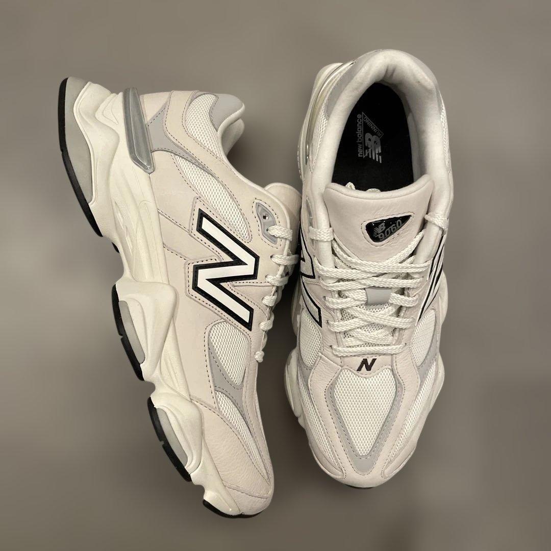 【新品未使用】NEW BALANCE 9060 US12