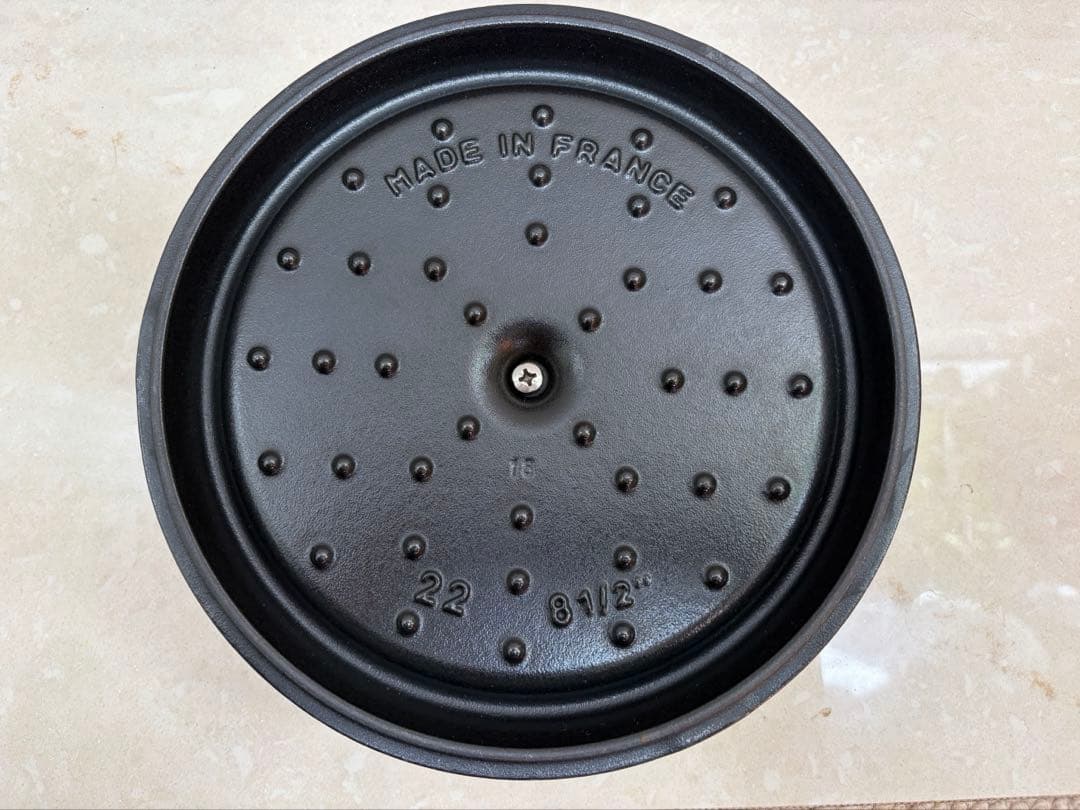 STAUB ストウブ　LA COCOTTE 黒 22cm