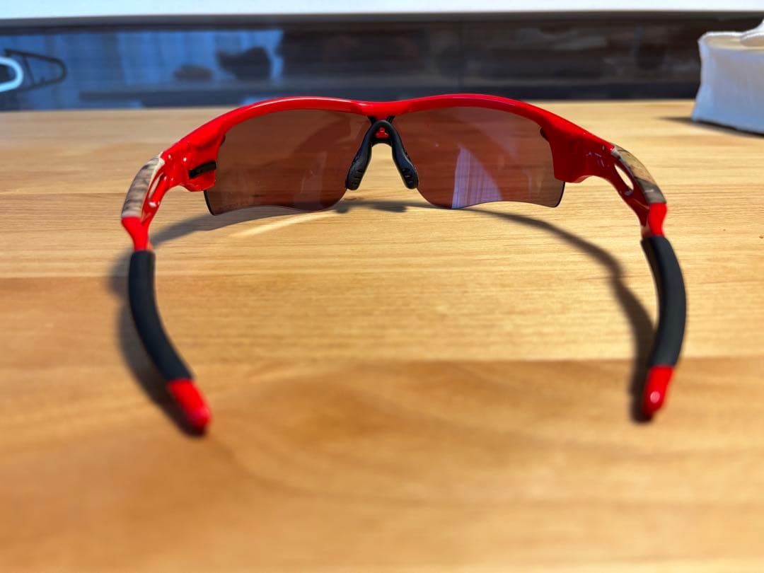 Oakley サングラス レッドオレンジ ケース付き