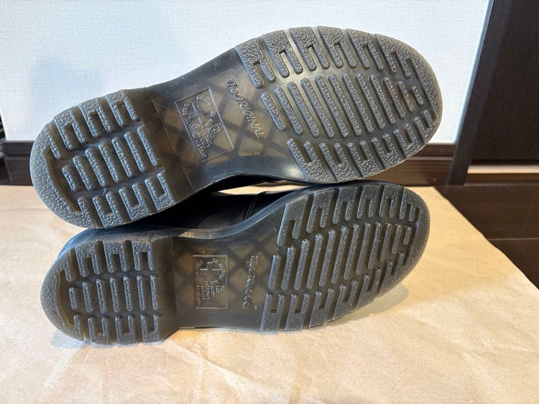 ドクターマーチン 2976 WHITE STITCH チェルシーブーツ