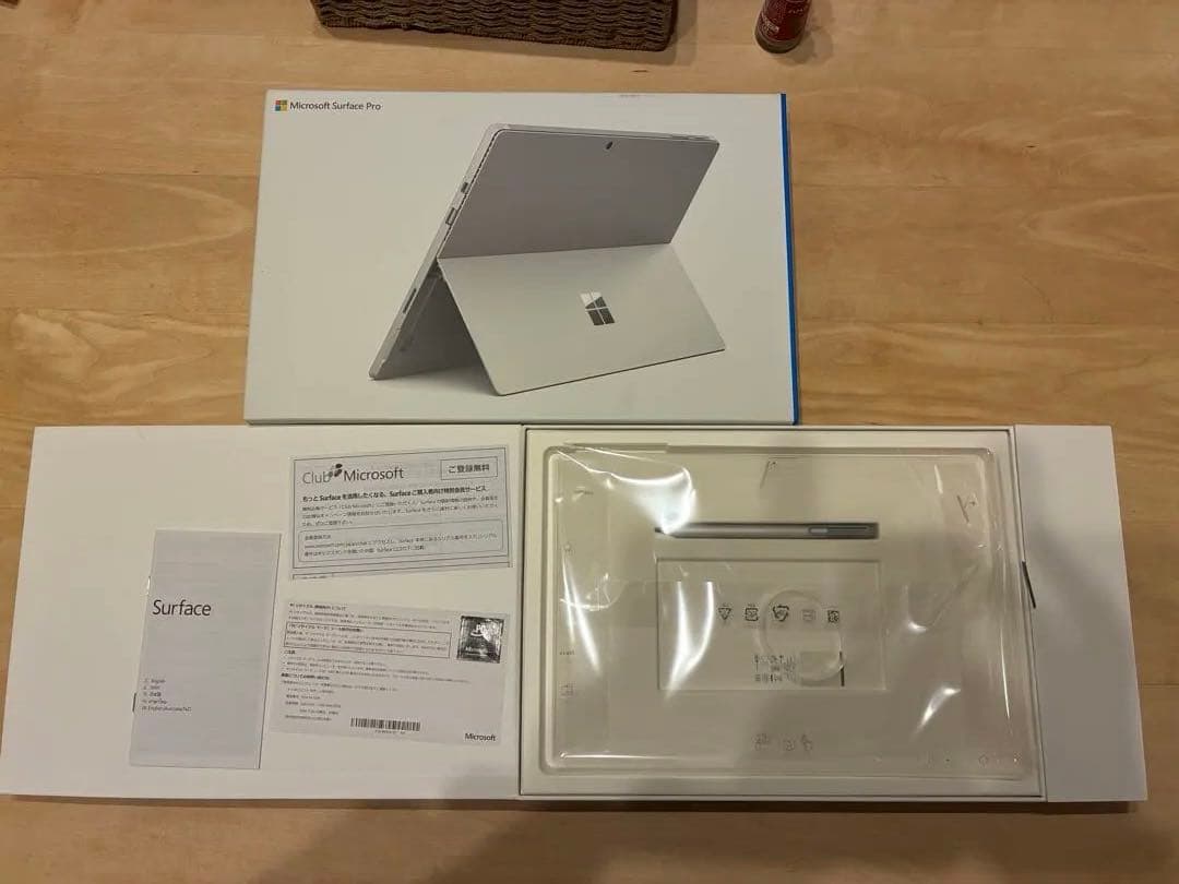 Windowsタブレット本体 Microsoft Surface Pro 4 4GB SSD128GB