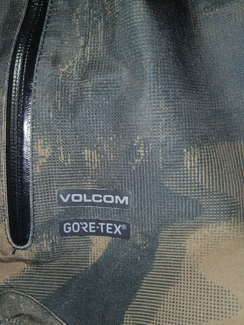 VOLCOM GORE-TEX スノーボードパンツ カモフラージュ