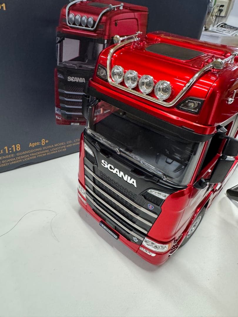 Scania 770 S V8 truck 1/18ラジコン　セット