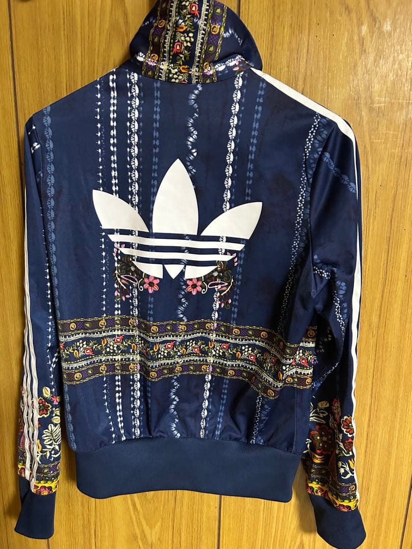 OT アディダスオリジナルス トラックジャケット　ボタニカル　花柄