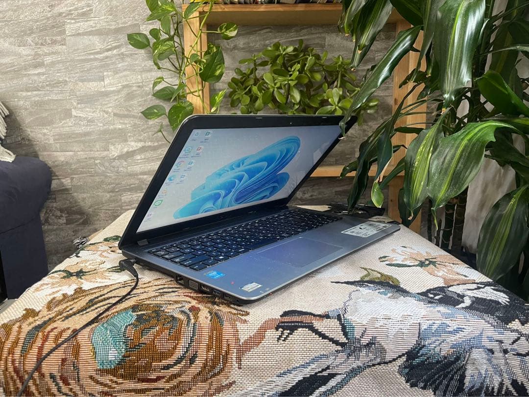 今だけ価格❤️ホワイトノートパソコン♡Windows11♡高性能corei3