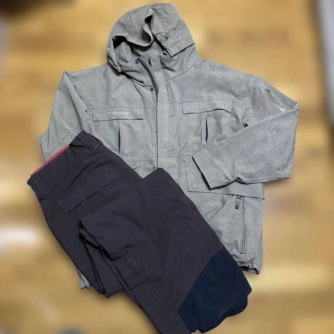 Columbia　TITANIUM　スノボ　スキー　ウェア　上下セット　XL