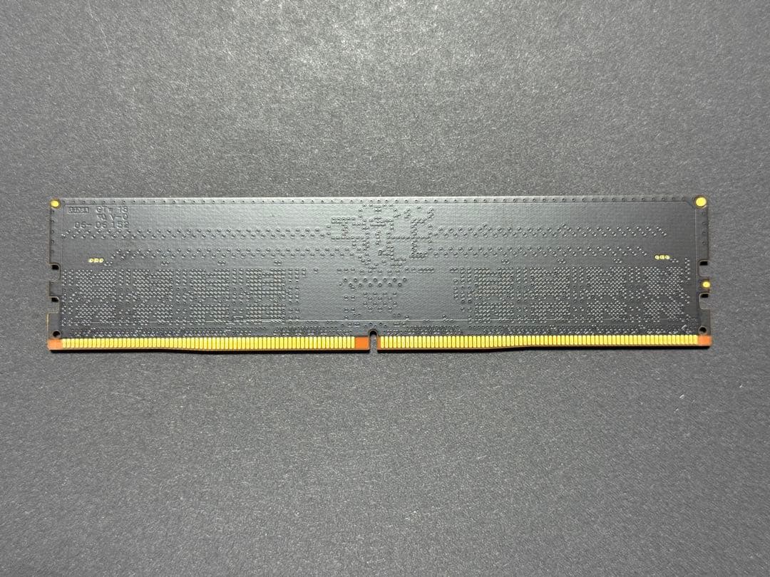 メモリ crucial DDR5 5200MHz 16GB 1枚