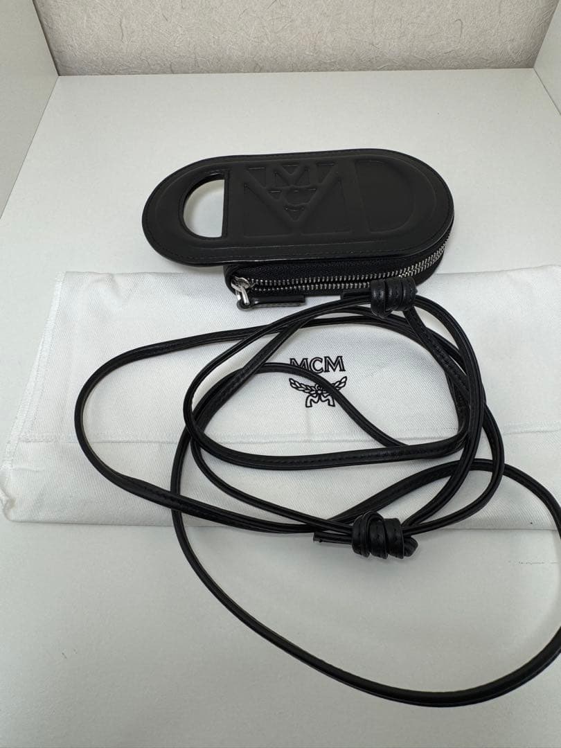 MCM ブラック レザー ケース