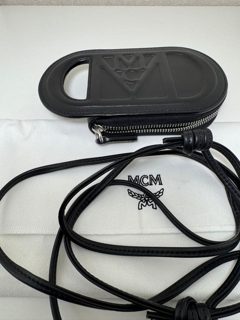 MCM ブラック レザー ケース