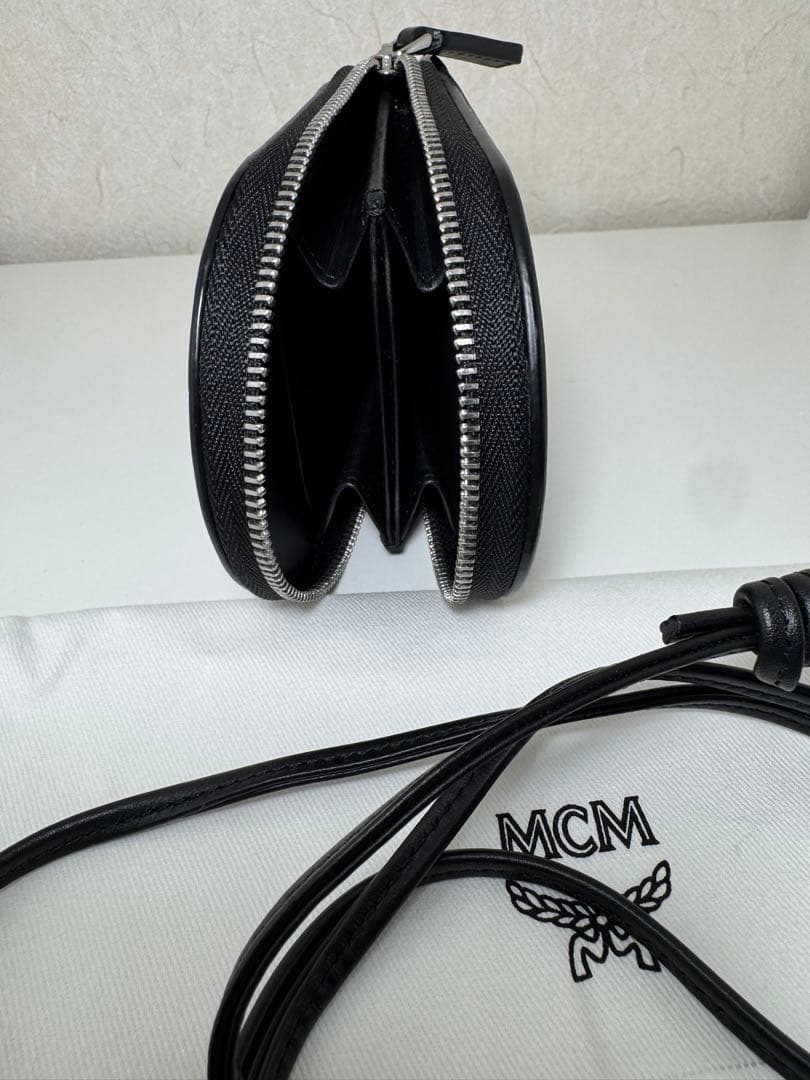 MCM ブラック レザー ケース