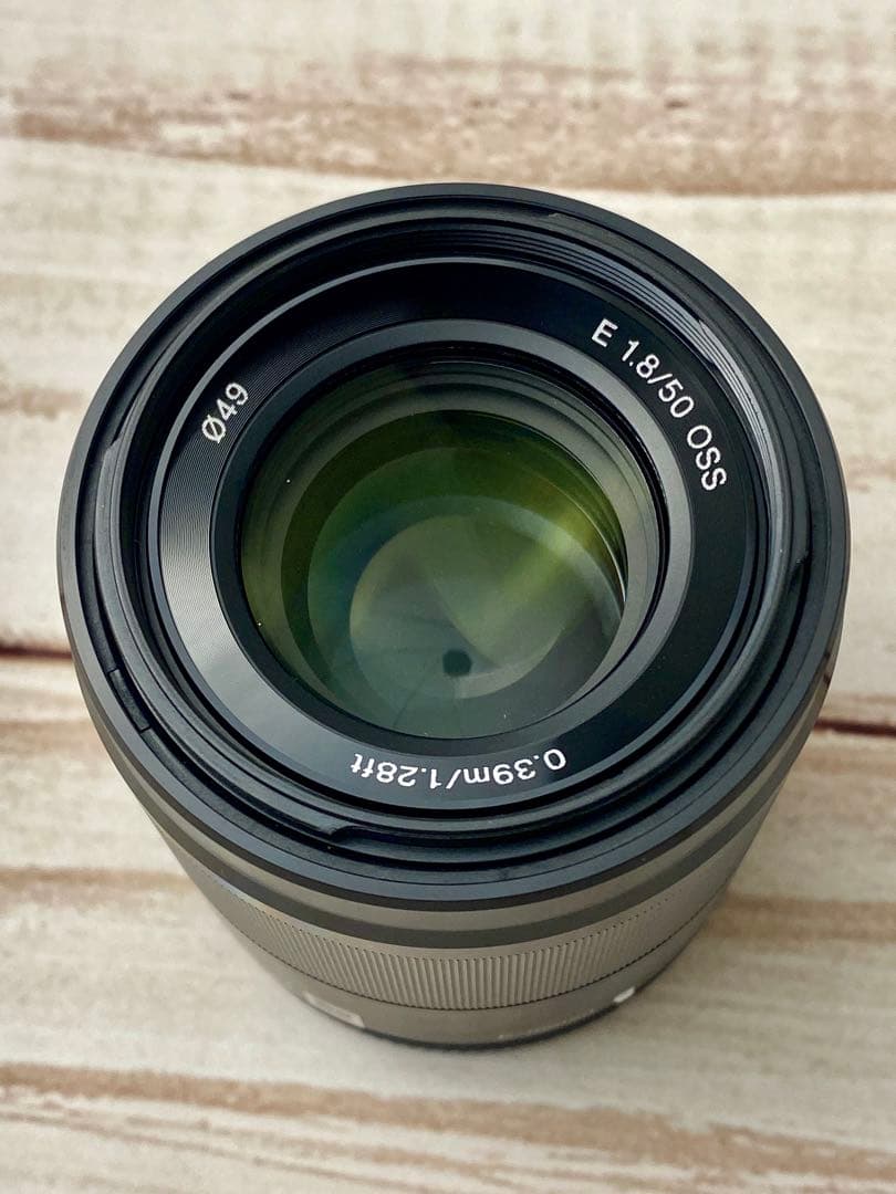 美品　SONY E 50mm F1.8 OSS レンズ　おまけ付き