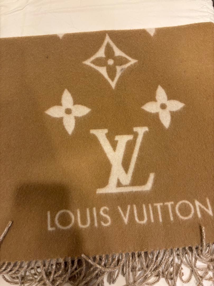 LOUIS VUITTON ルイヴィトン　マフラー レイキャビック　ベージュ