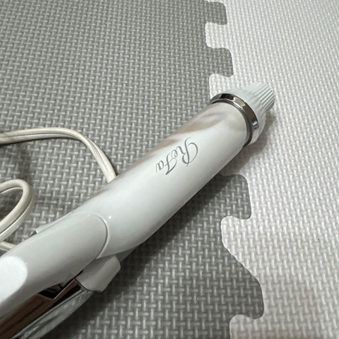 お値下げ歓迎リファ　ヘアアイロン　コテ　refa