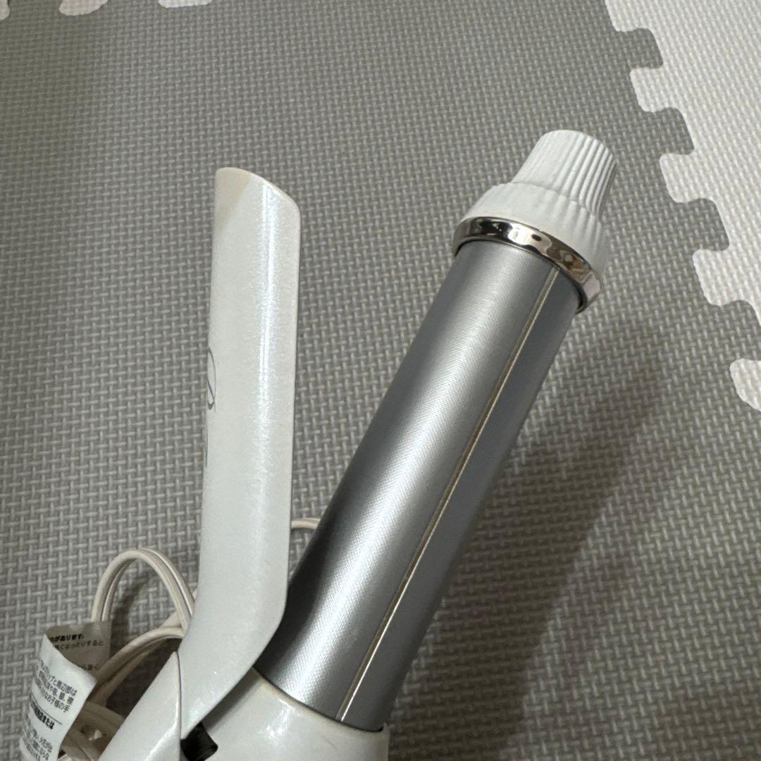 お値下げ歓迎リファ　ヘアアイロン　コテ　refa