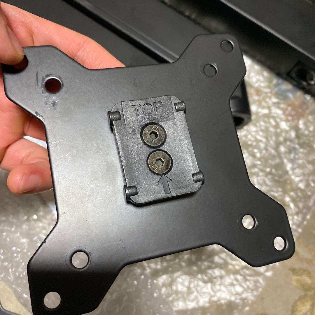 デュアルモニターアーム + Asus 27\" 3d 120hzモニター