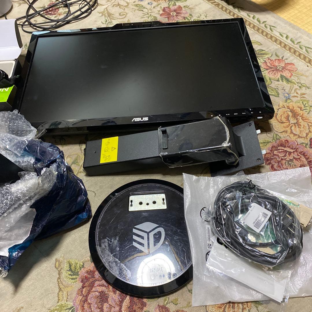 デュアルモニターアーム + Asus 27\" 3d 120hzモニター