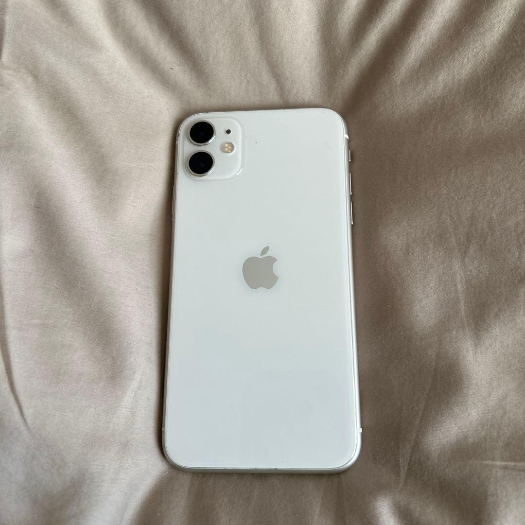 iPhone11 ひび割れあり