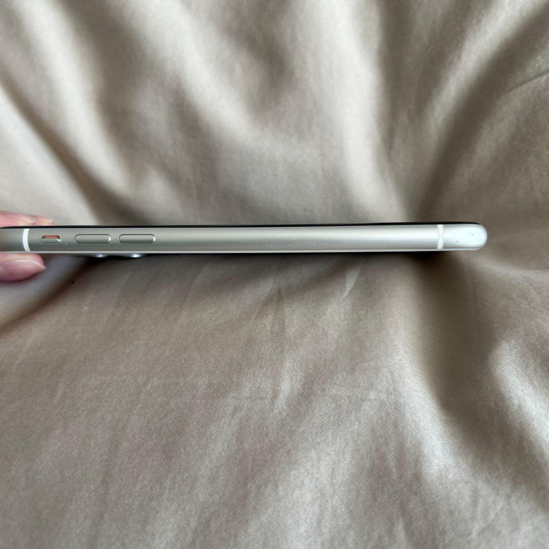 iPhone11 ひび割れあり