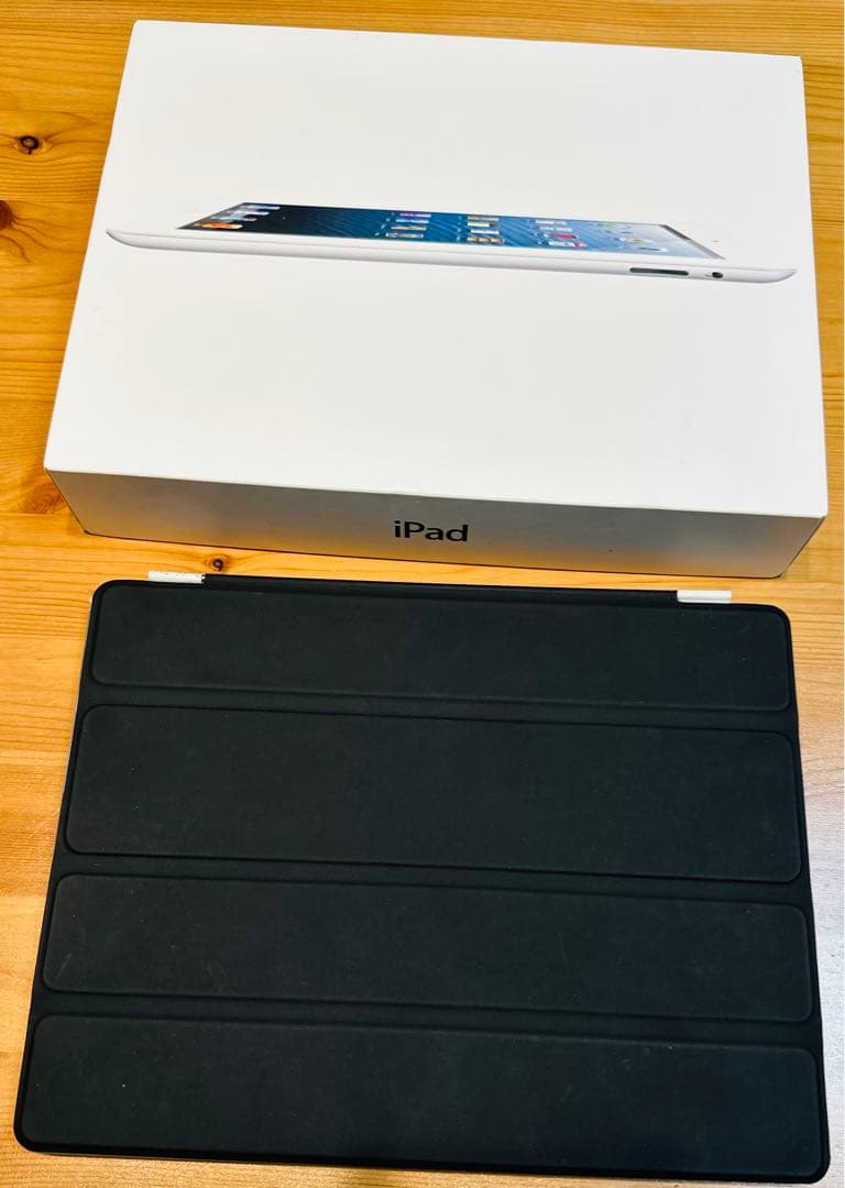 Apple iPad 第4世代 ホワイト 本体 カバー付き