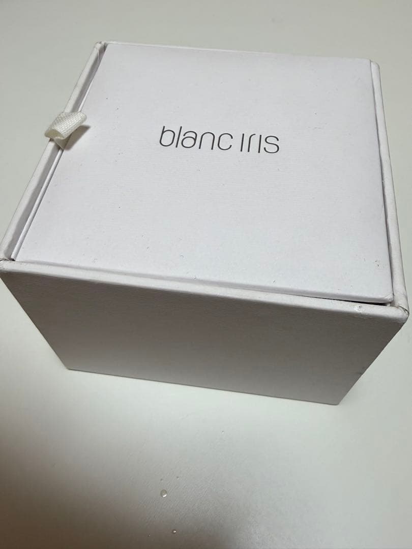 blanc iris La tour ブランイリス　ラトゥール　L