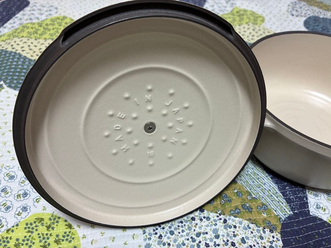 【新品未使用】VERMICULAR OVEN POT 2 18cm ベージュ