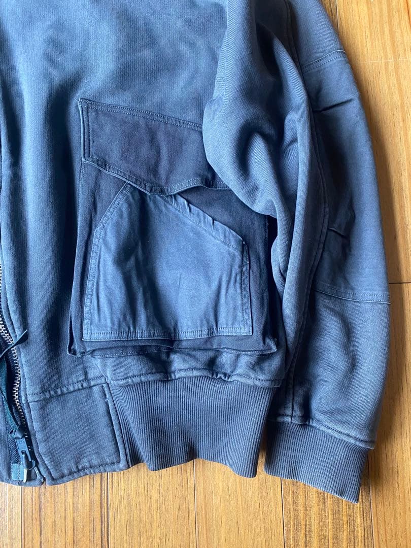 ザ　ヴィリディアン ダークグレー ジップアップジャケット