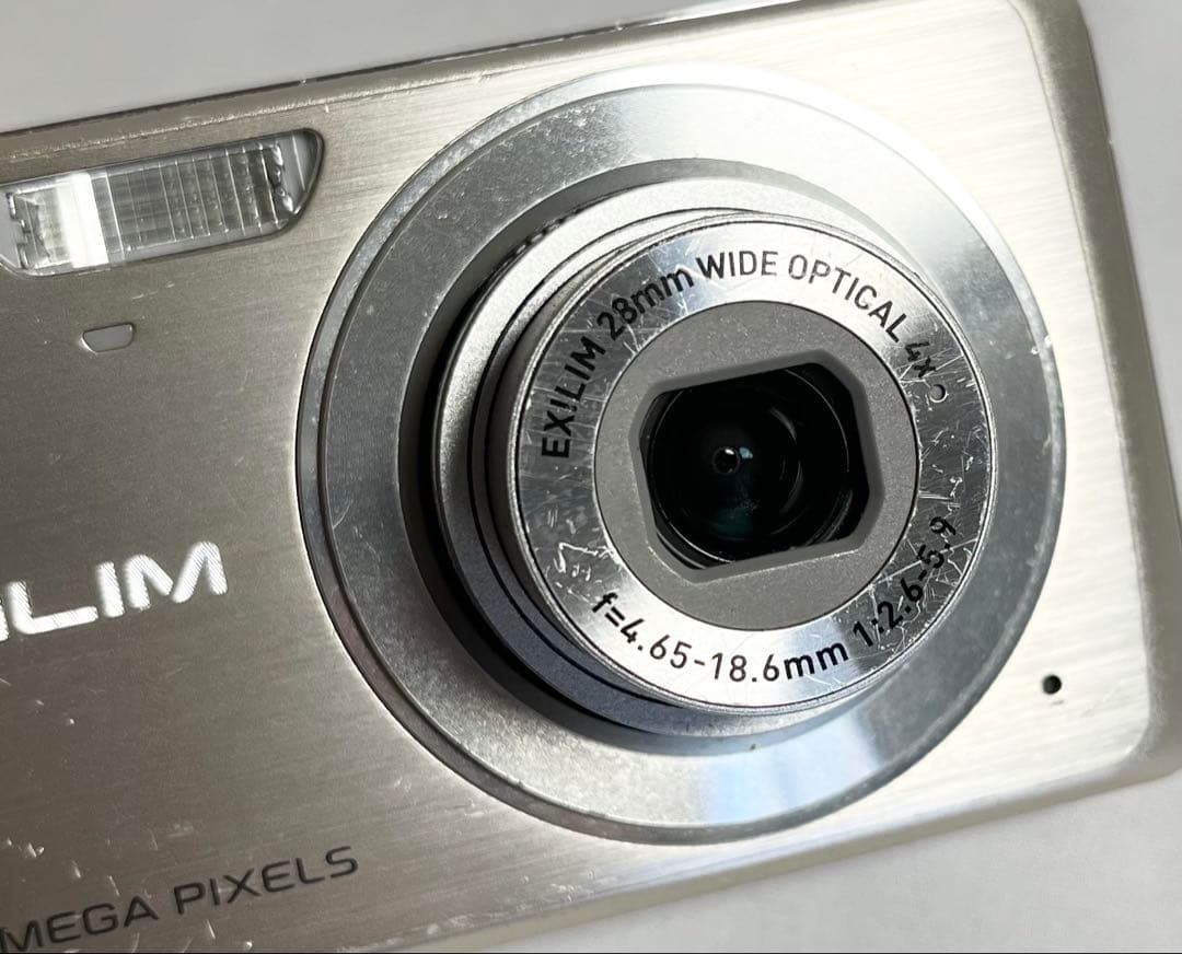 【完動品】CASIO EXILIM EX-Z270 デジタルカメラ 動作確認済み