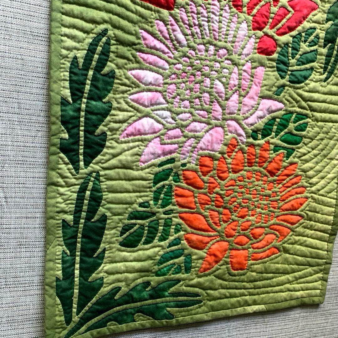 ハワイアンキルト ステンドグラスキルト タペストリー　プロテア