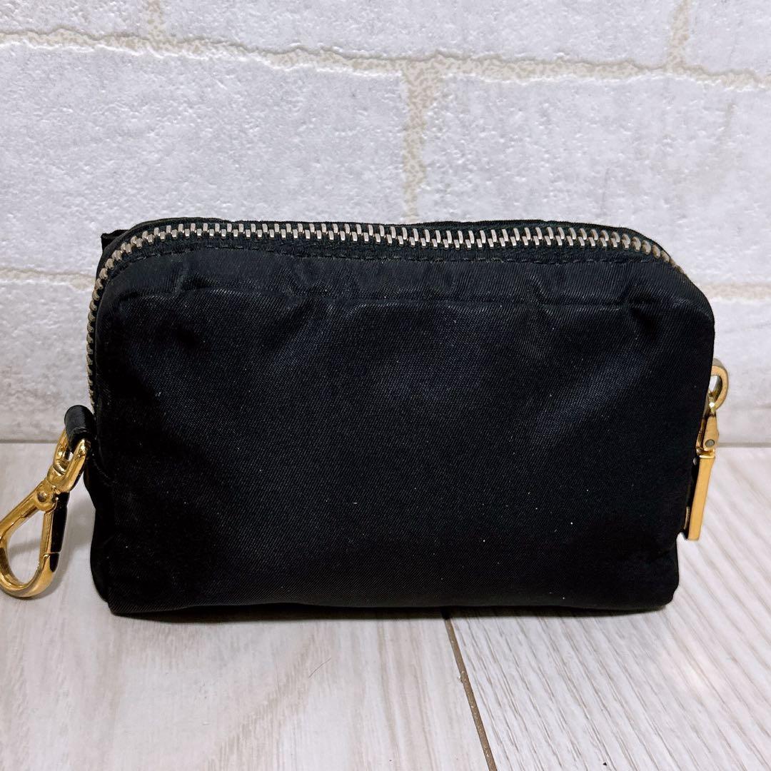 『美品』PRADA(プラダ)ポーチ ナイロン