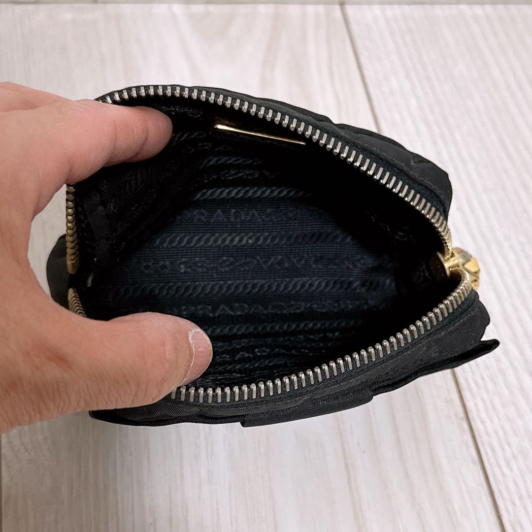 『美品』PRADA(プラダ)ポーチ ナイロン