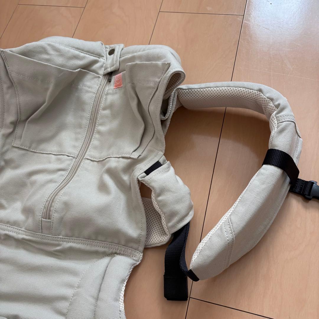 CUSEBERRY キューズベリー　NICO ニコ　抱っこ紐　サンドベージュ