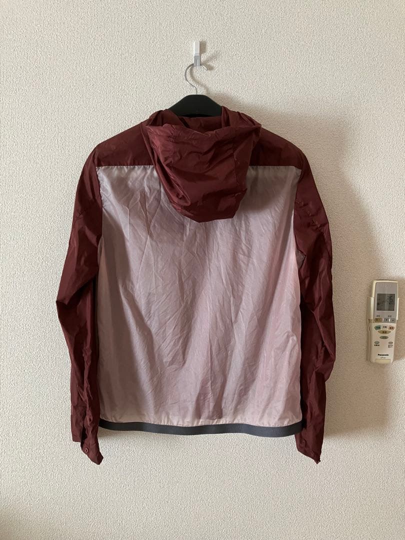 し*い様 PRADA SPORTダークレッド フード付きジャケット　2000ss