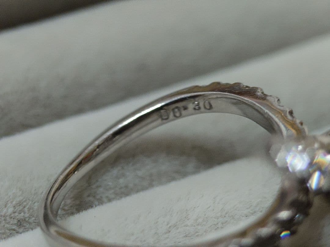 ◎期間限定出品◎ ダイヤモンド リボン ピンキーリング 3号 プラチナ