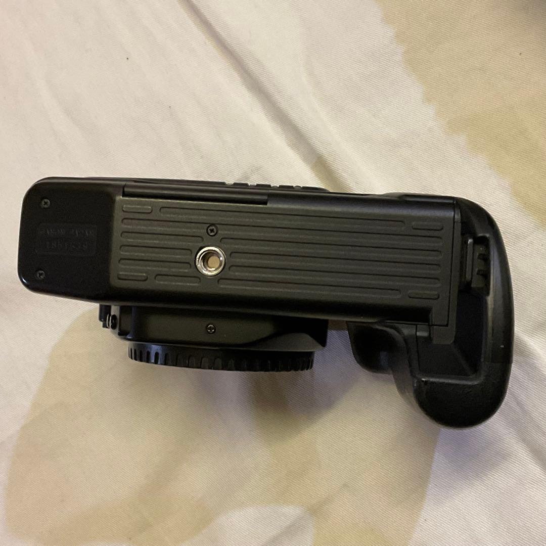 期間限定値下げ　キャノン　EOSレンズ各種4本+ストロボ+EOS650 +おまけ